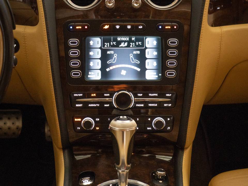 Image 12/17 of Bentley Continental Flying Spur (2006)