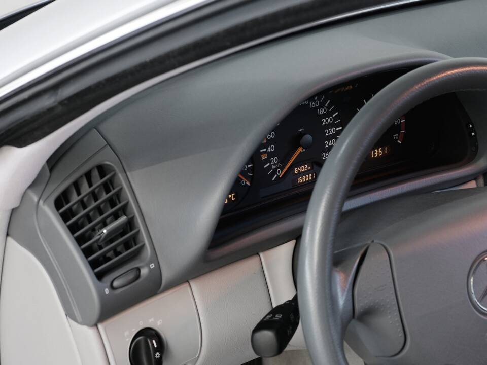 Bild 22/50 von Mercedes-Benz CLK 230 Kompressor (1999)