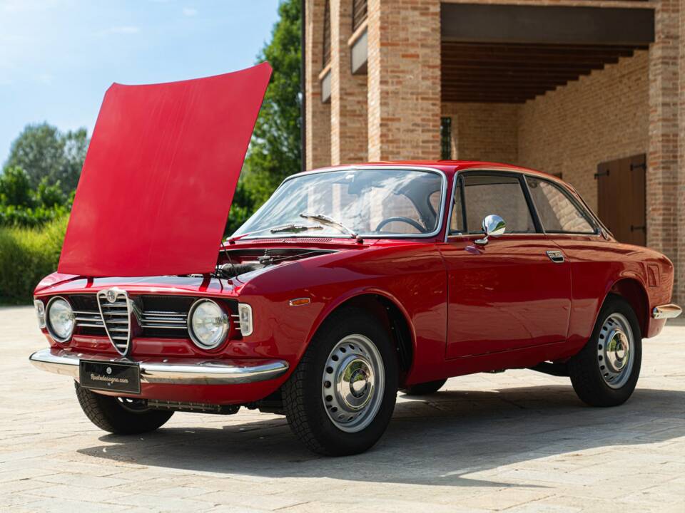 Bild 45/50 von Alfa Romeo Giulia 1600 Sprint GT Veloce (1967)