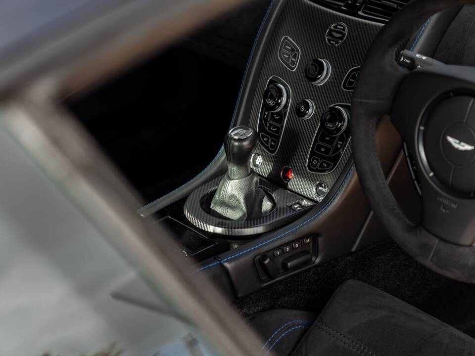 Image 59/65 of Aston Martin Vantage GT8 (2017)