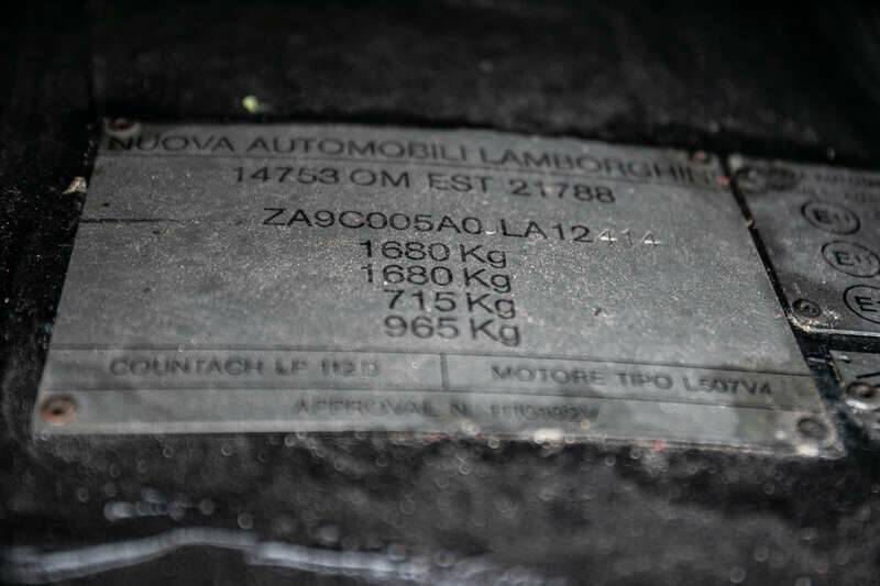 Bild 16/43 von Lamborghini Countach LP 5000 S QV (1988)
