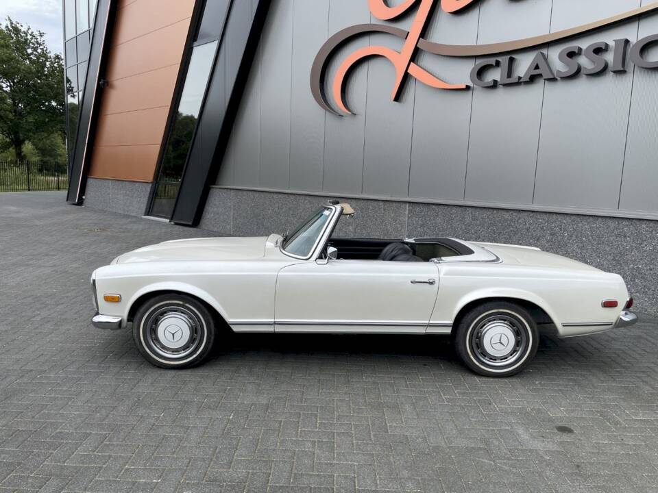 Bild 2/35 von Mercedes-Benz 280 SL (1967)