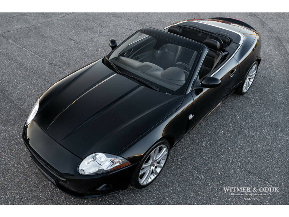 Image 16/37 of Jaguar XK 4.2 (2006)