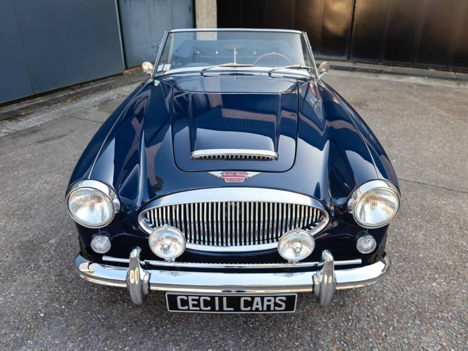 Image 4/17 de Austin-Healey 3000 Mk III (BJ8) (1967)