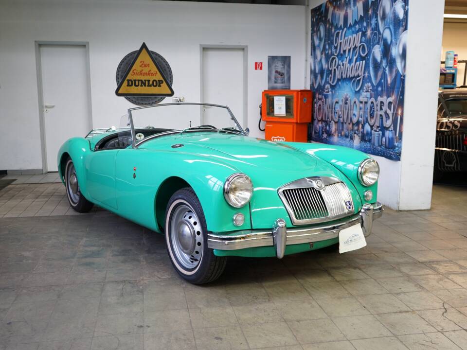 Image 2/39 de MG MGA 1500 (1958)