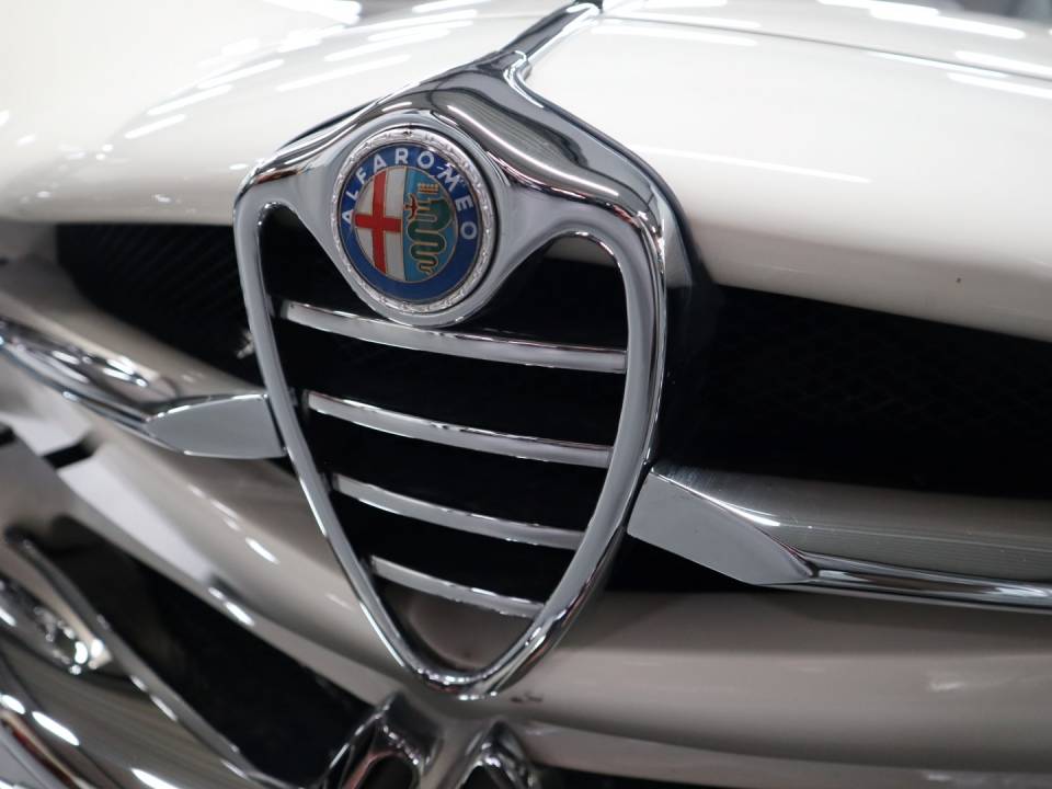Bild 32/61 von Alfa Romeo Giulia Sprint Speciale (1966)