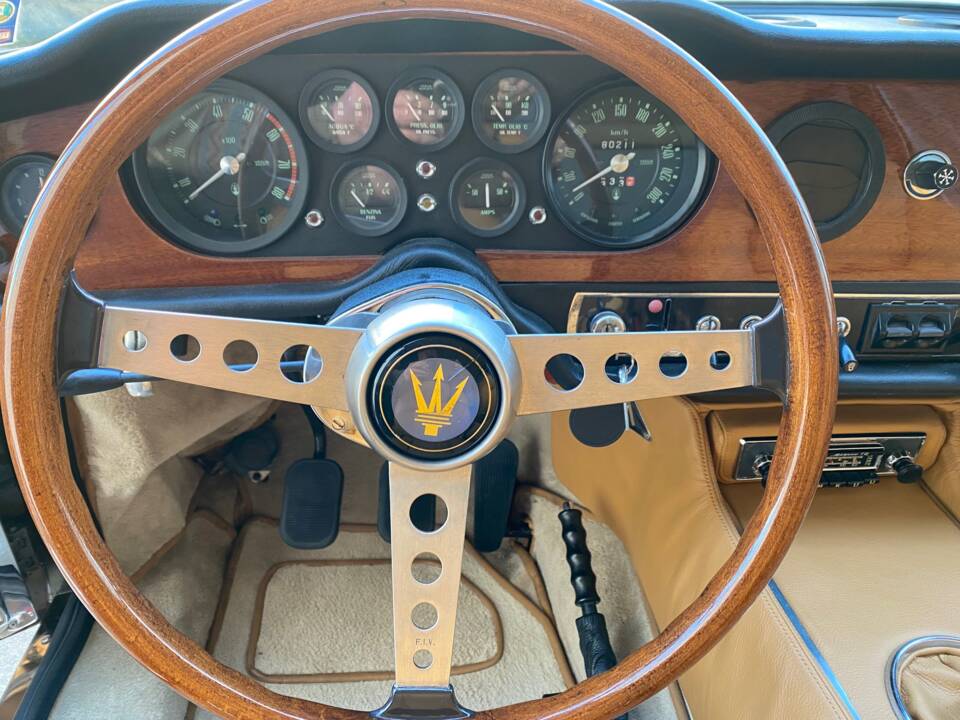 Image 42/101 of Maserati Mexico 4200 (1971)