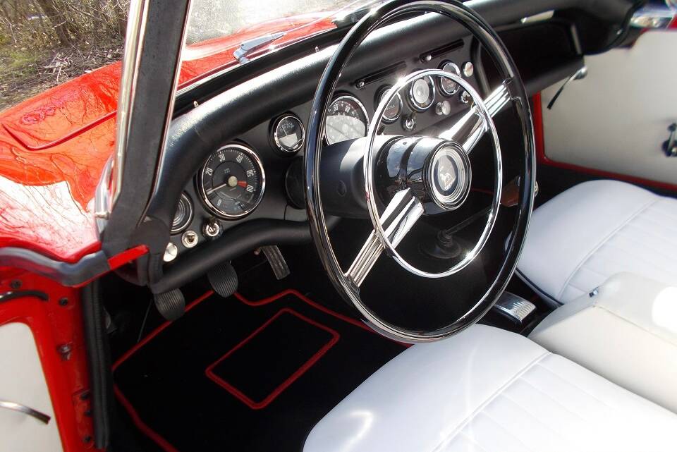 Image 7/11 of Sunbeam Alpine Mk II (1962)