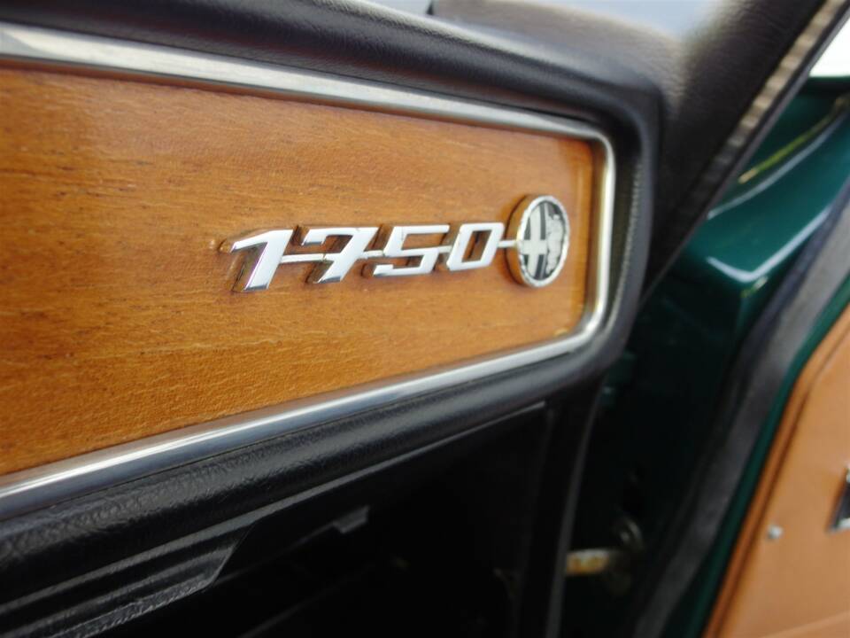 Image 51/99 of Alfa Romeo 1750 Berlina (1970)