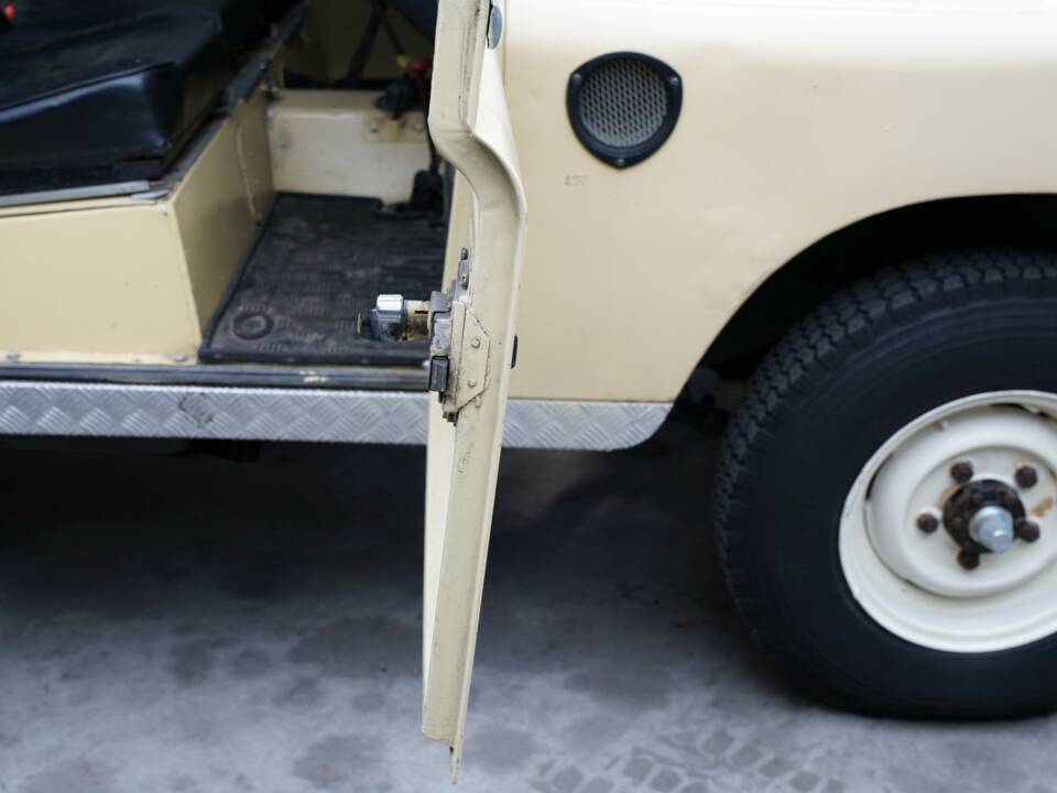 Image 16/50 of Land Rover 88 Lightweight (1973)