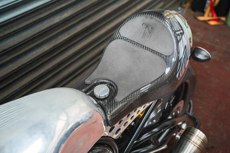 Image 36/38 of Norton Dominator SS (2015)