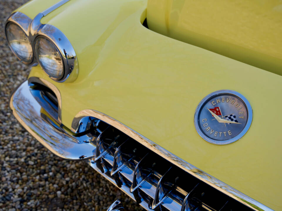 Image 8/50 of Chevrolet Corvette (1958)