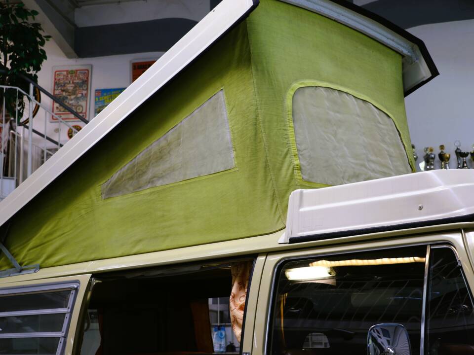 Afbeelding 27/36 van Volkswagen T2b Westfalia (1974)