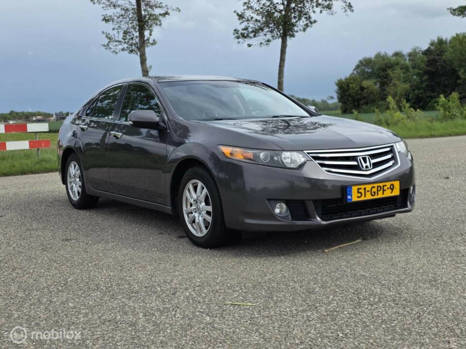 Imagen 6/32 de Honda Accord (2008)
