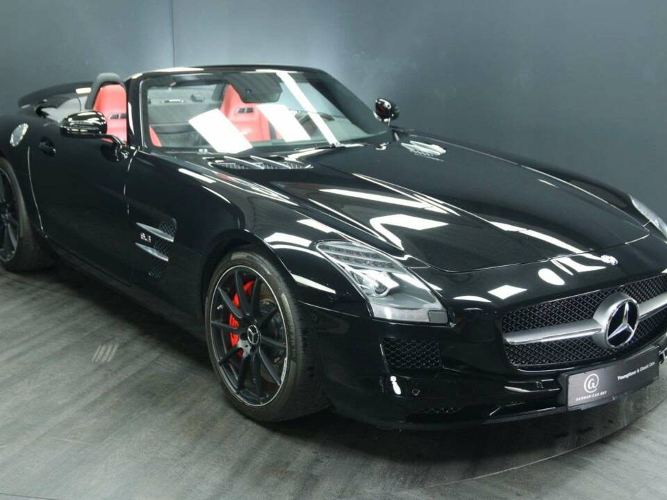 Image 7/30 of Mercedes-Benz SLS AMG Roadster (2012)