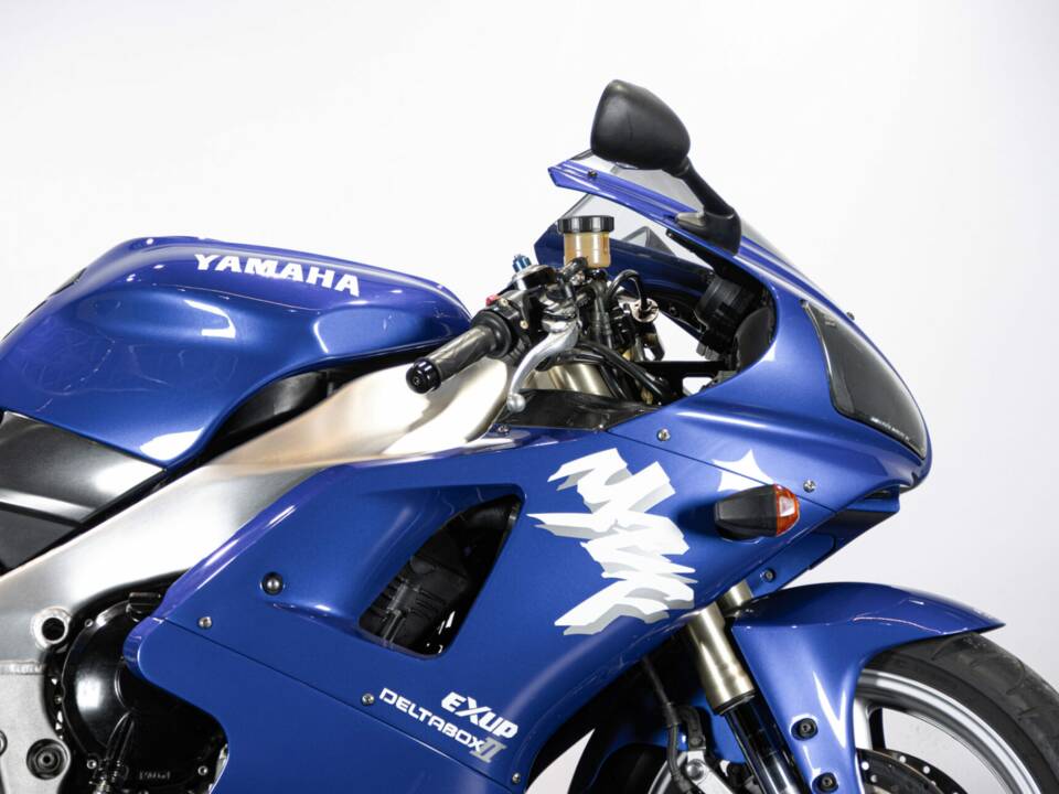Immagine 32/50 di Yamaha YZF 1000 R1 (1998)