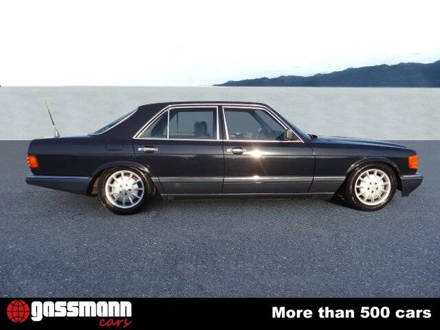 Immagine 4/15 di Mercedes-Benz 300 SE (1989)