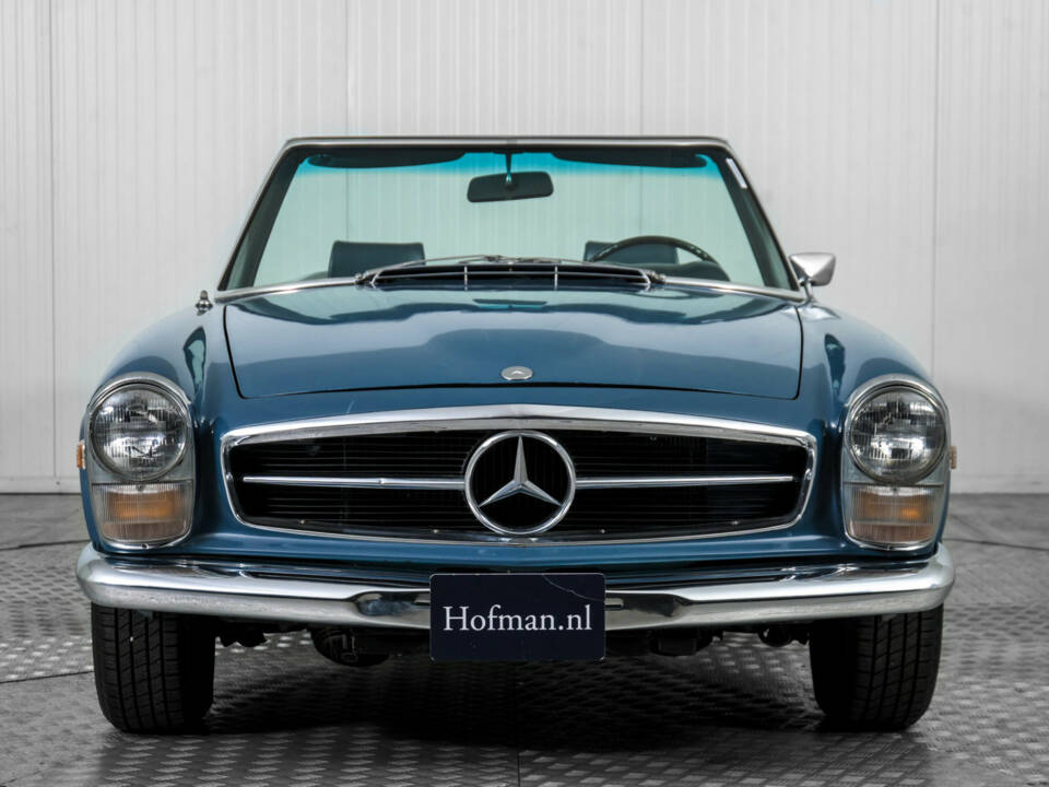 Image 14/50 of Mercedes-Benz 280 SL (1969)