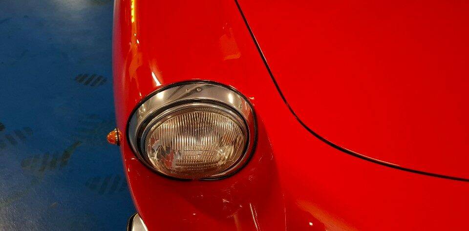Image 17/43 of Alfa Romeo Spider Veloce 2000 (1982)