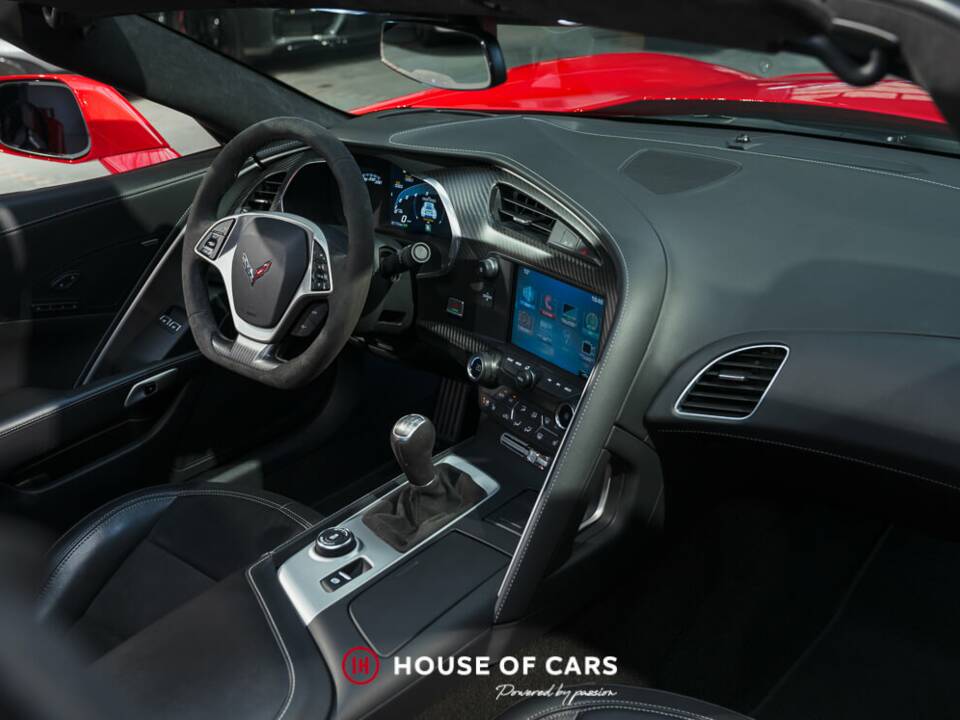 Image 17/23 of Chevrolet Corvette Stingray (2019)