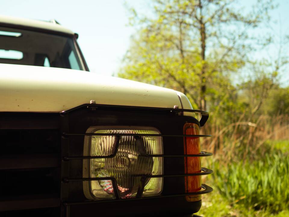 Image 4/18 of Land Rover Discovery (1990)