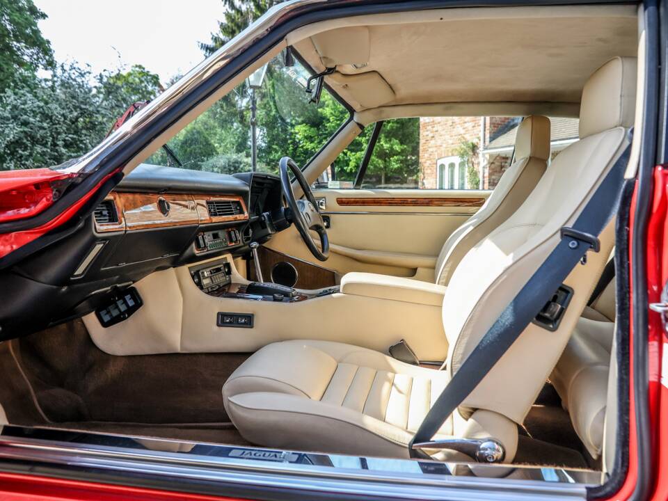 Afbeelding 32/43 van Jaguar XJS V12 Lister (1988)