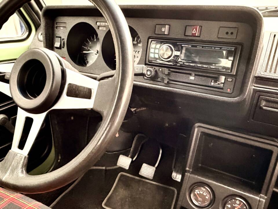 Bild 12/16 von Volkswagen Golf I GTI 1.6 (1980)