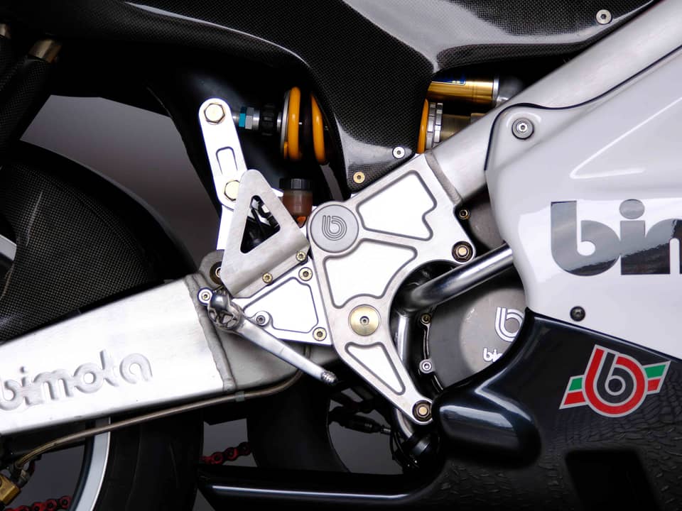 Image 11/94 of Bimota 500 V-Due (2003)