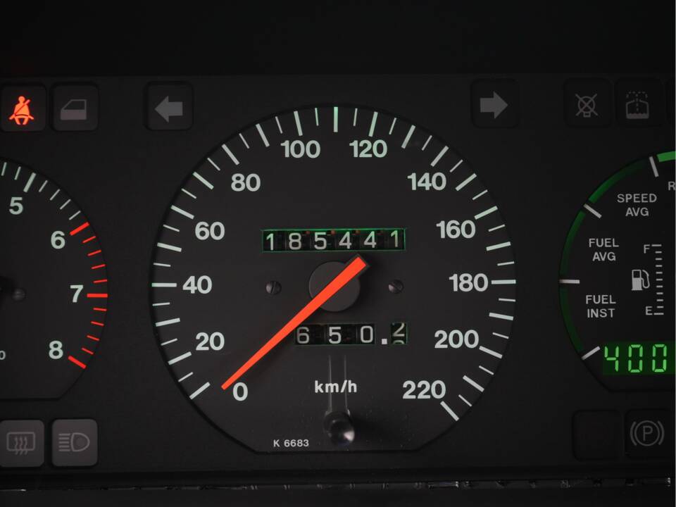 Image 18/42 of Volvo 480 Turbo (1992)