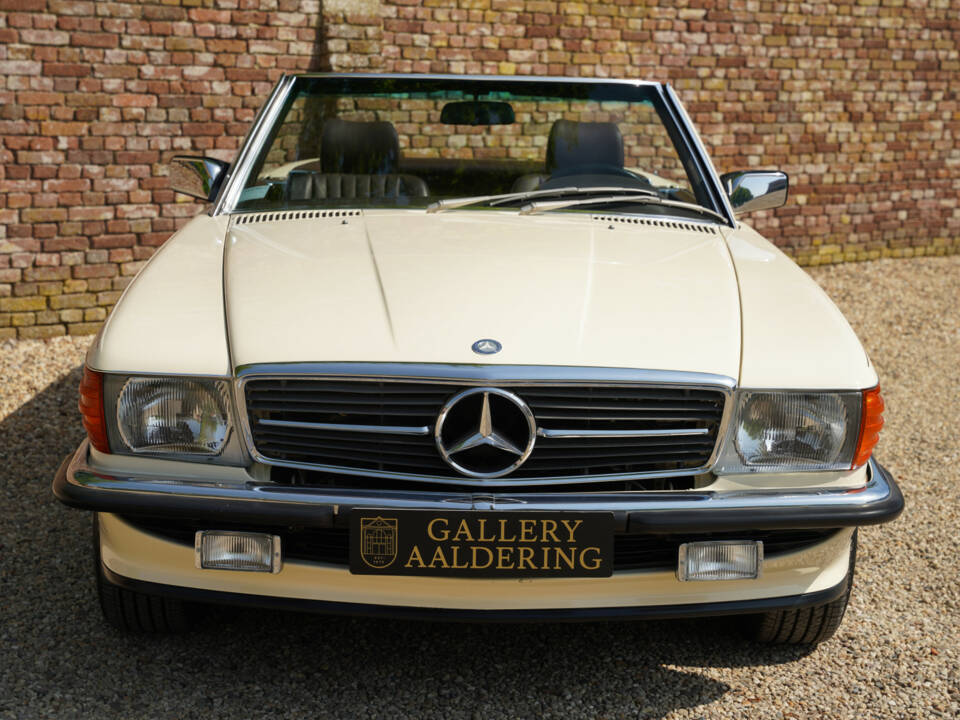 Bild 7/50 von Mercedes-Benz 560 SL (1989)