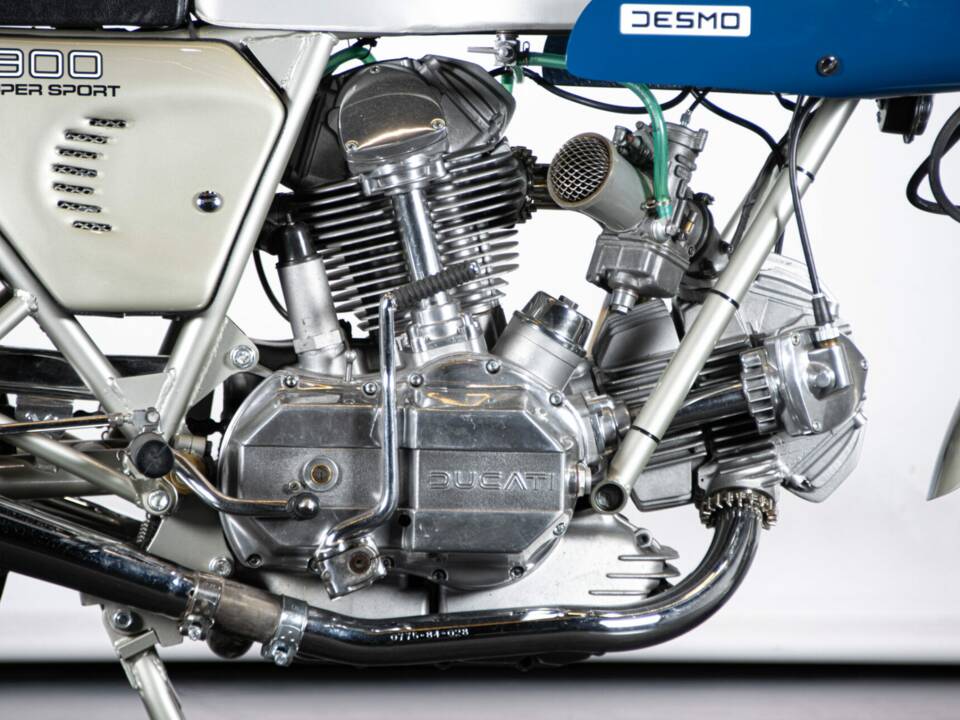Image 32/50 of Ducati 900 SS (1977)