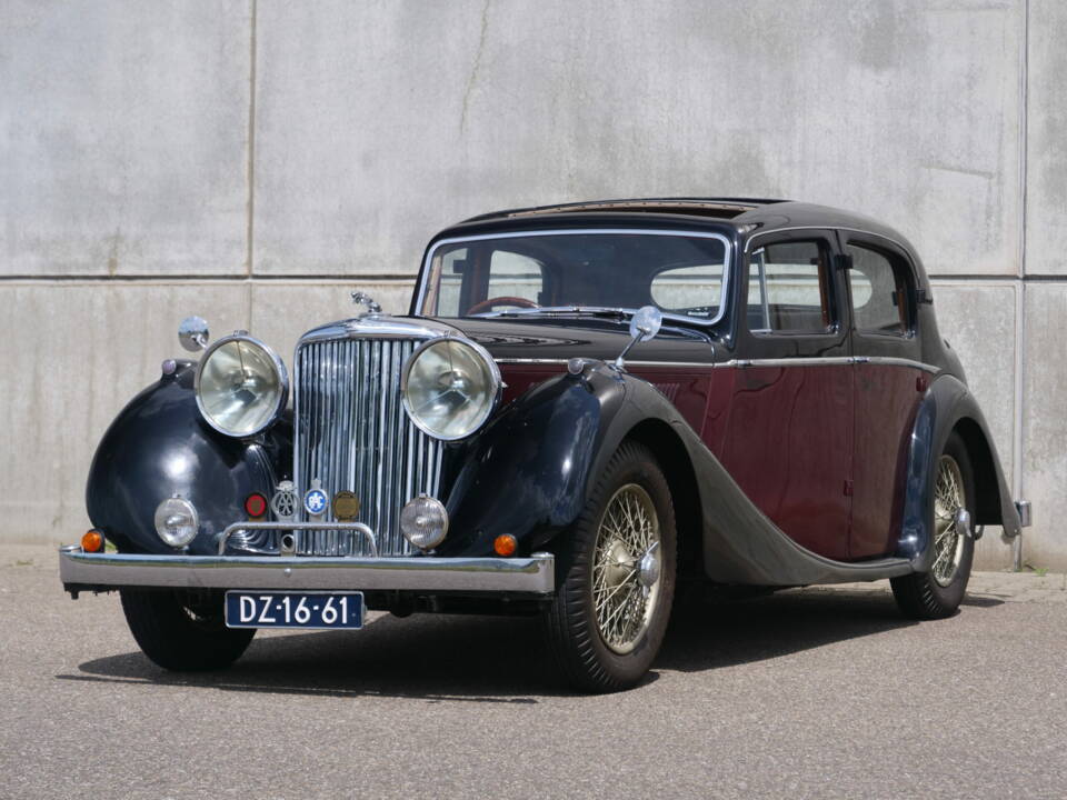 Image 2/5 of Jaguar Mk IV 3,5 Liter (1946)