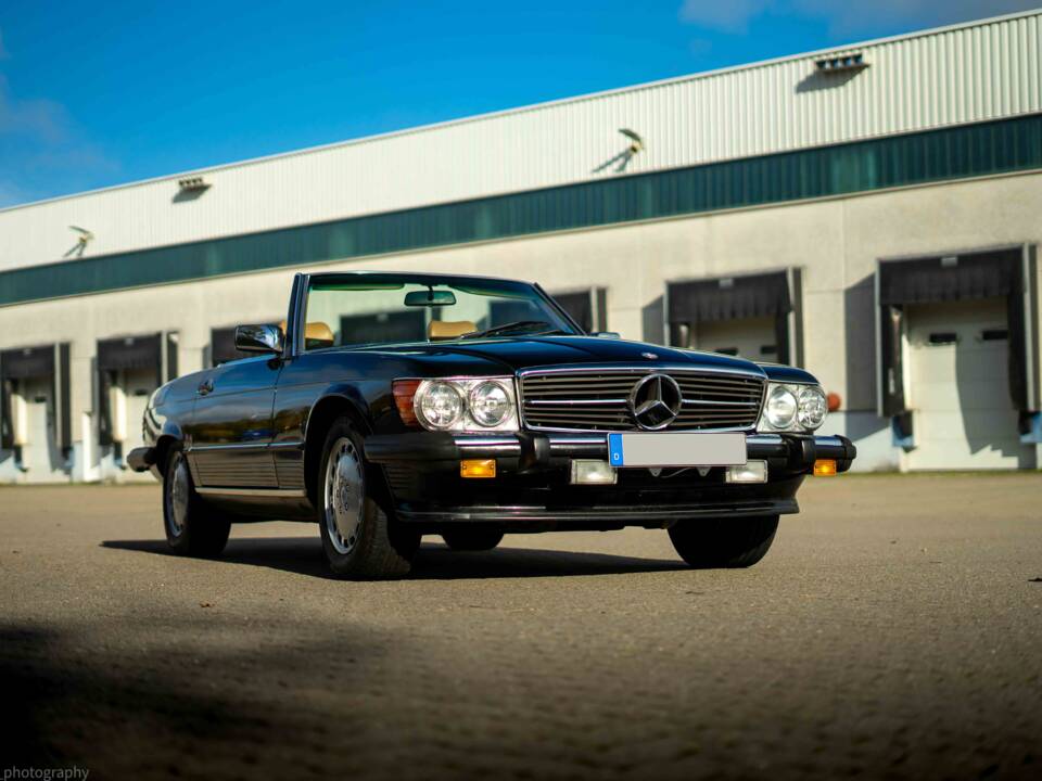 Immagine 5/33 di Mercedes-Benz 560 SL (1989)