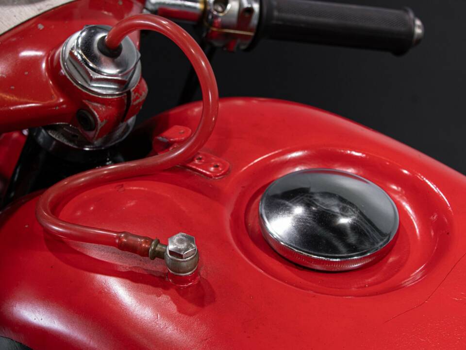 Immagine 33/50 di A.J.S. DUMMY (1960)