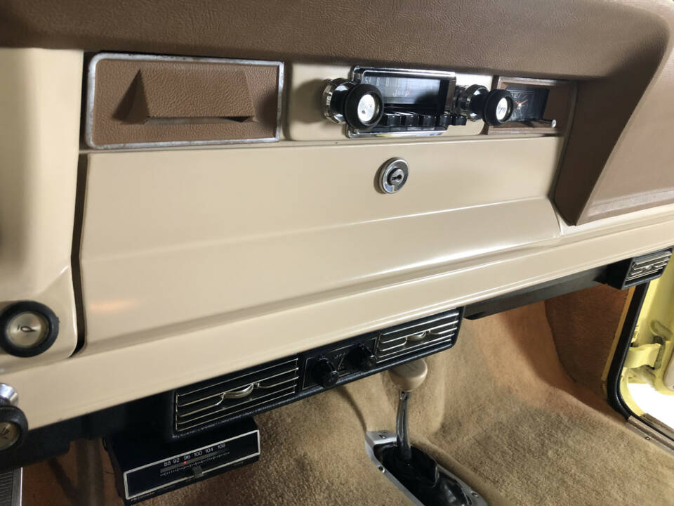 Afbeelding 24/28 van Jeep Wagoneer (1973)