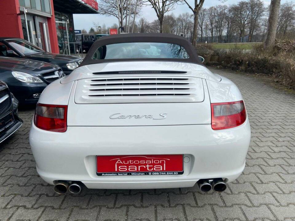 Bild 17/20 von Porsche 911 Carrera S (2006)
