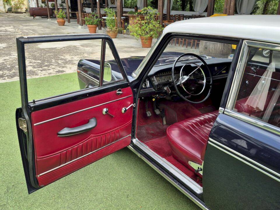 Bild 13/47 von FIAT 2300 (1961)