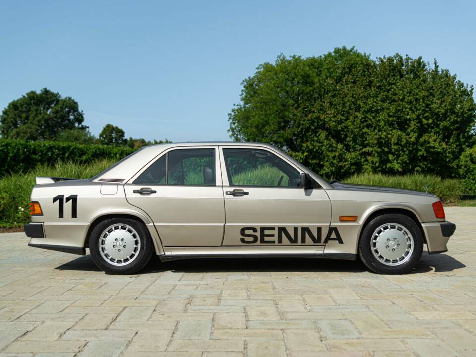 Obraz 5/50 pojazdu Mercedes-Benz 190 E 2.3-16 (1985)