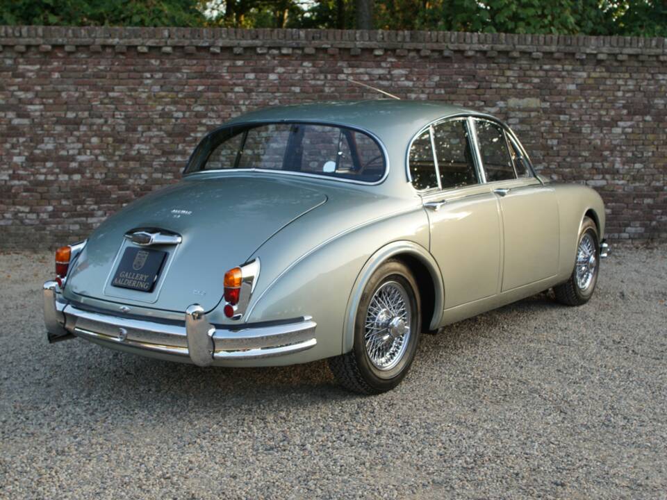 Bild 2/50 von Jaguar Mk II 3.4 (1964)