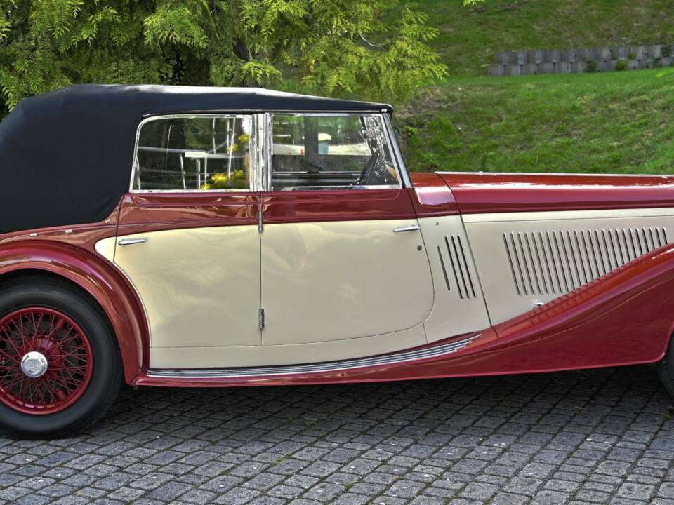 Immagine 8/50 di Bentley 4 1/4 Litre (1936)