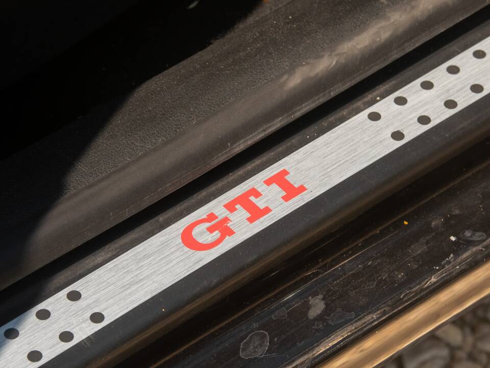Bild 41/43 von Volkswagen Golf IV 1.8T GTI (2002)