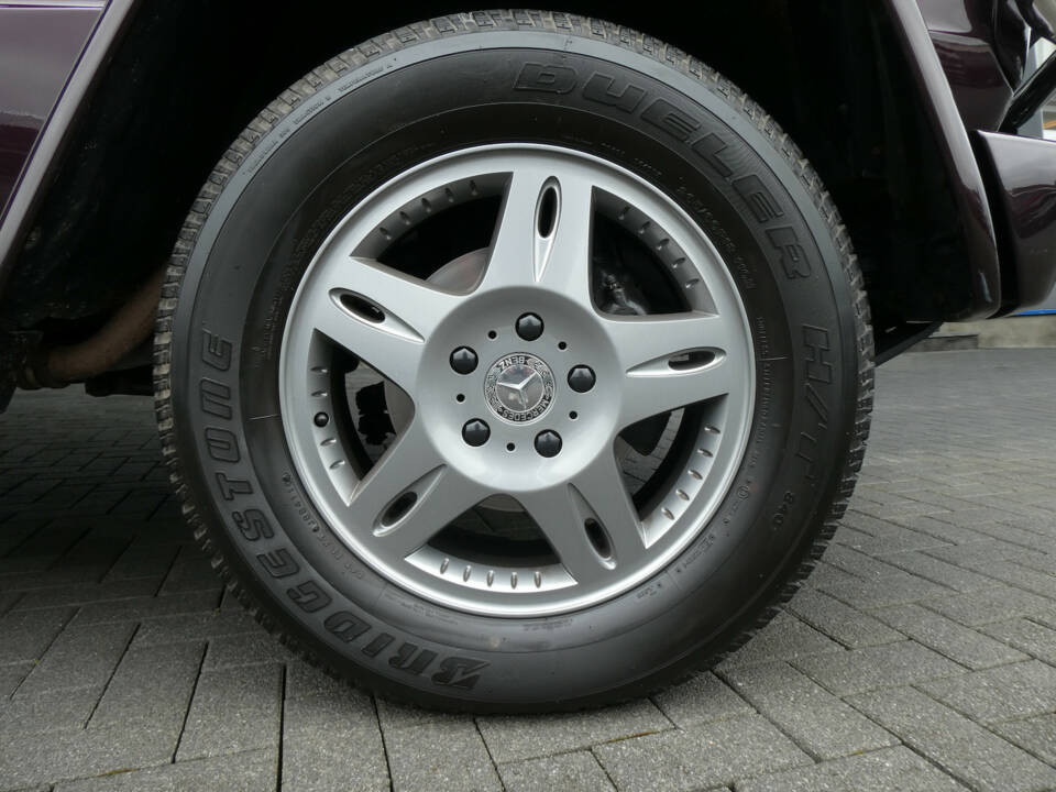 Image 24/29 de Mercedes-Benz G 500 (LWB) (1999)