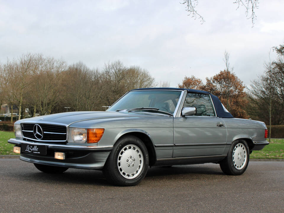 Image 2/27 of Mercedes-Benz 560 SL (1989)