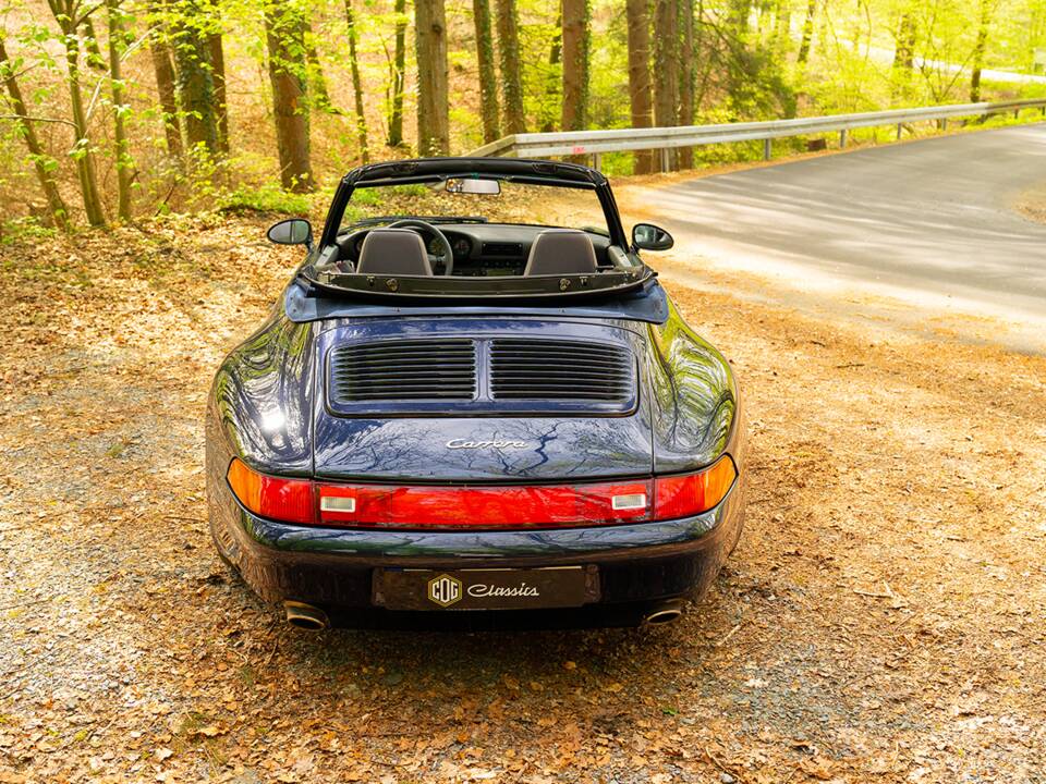 Immagine 9/47 di Porsche 911 Carrera (1994)