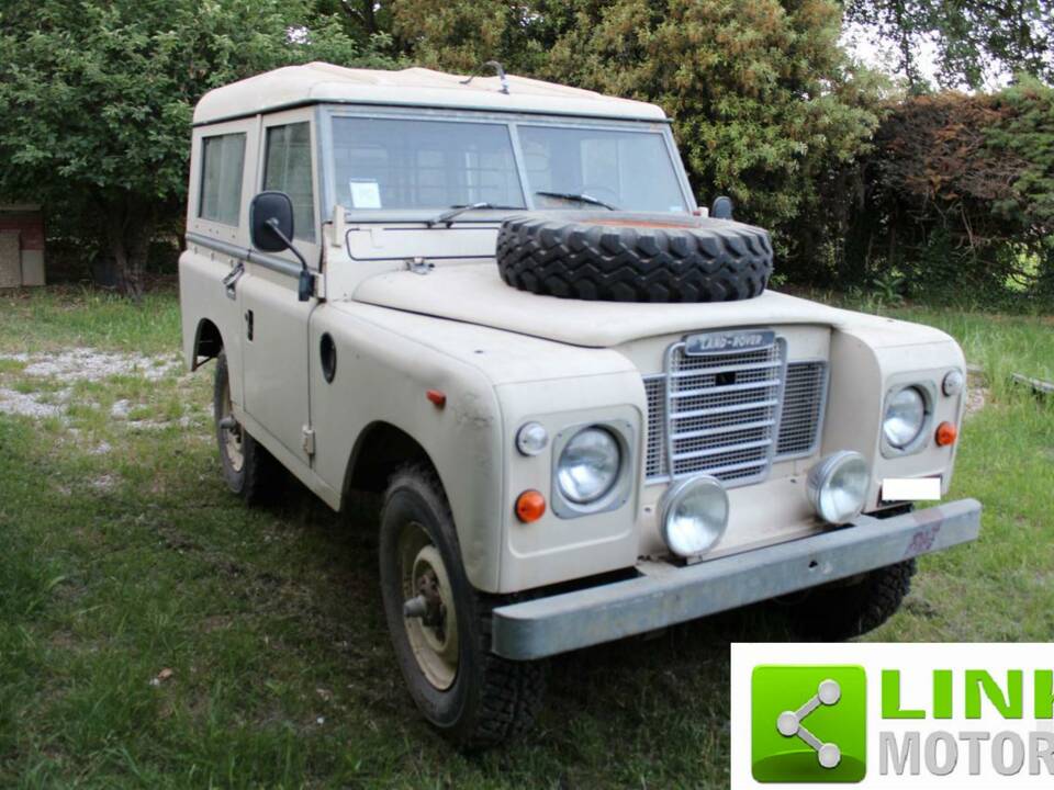 Bild 3/10 von Land Rover 88 (1984)