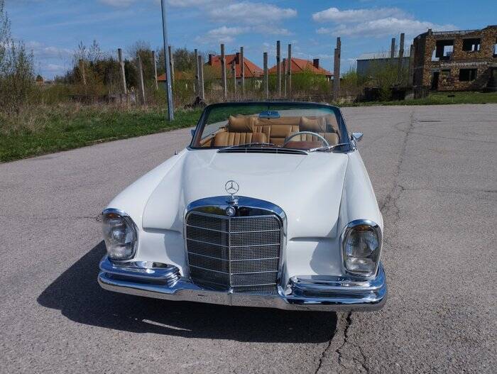 Afbeelding 3/7 van Mercedes-Benz 220 SE b (1962)