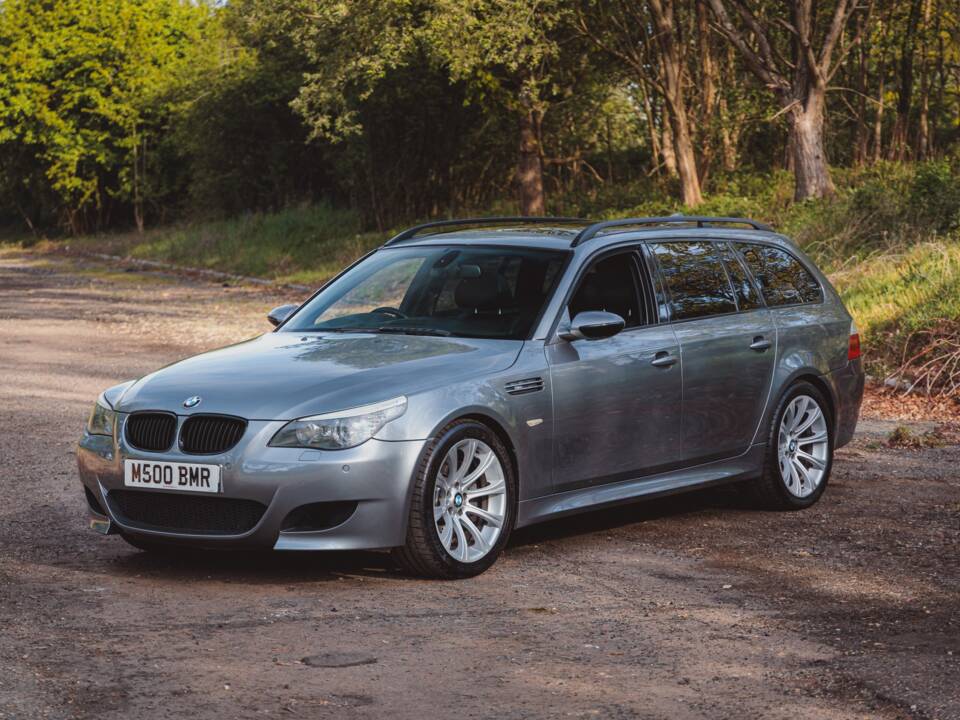 Immagine 16/35 di BMW M5 Touring (2007)