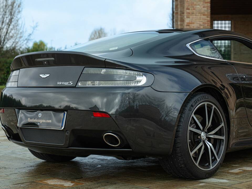 Bild 10/50 von Aston Martin V8 Vantage S (2013)