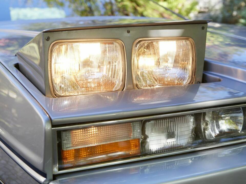 Bild 4/6 von Aston Martin Lagonda (1987)