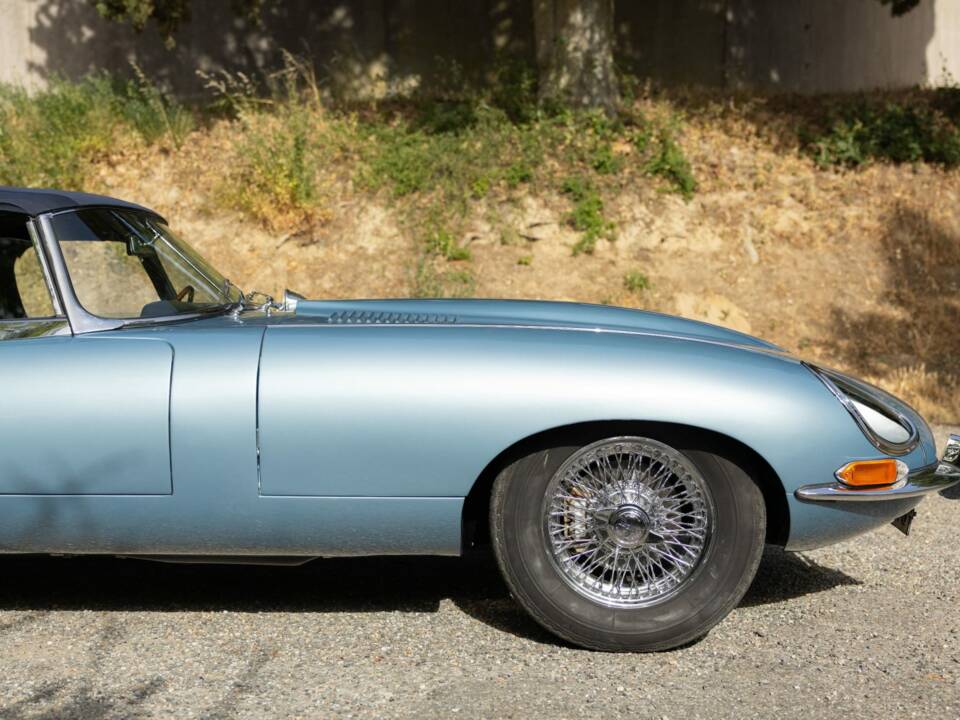 Image 19/50 de Jaguar Type E 3.8 (1964)